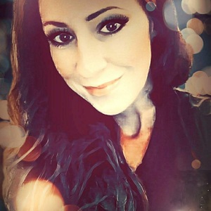Laura Woolston's avatar