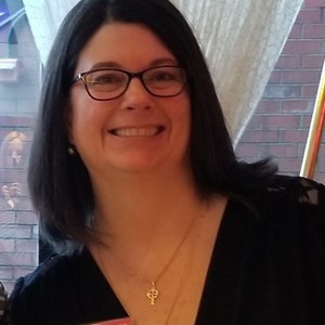 Julie DeSilva's avatar